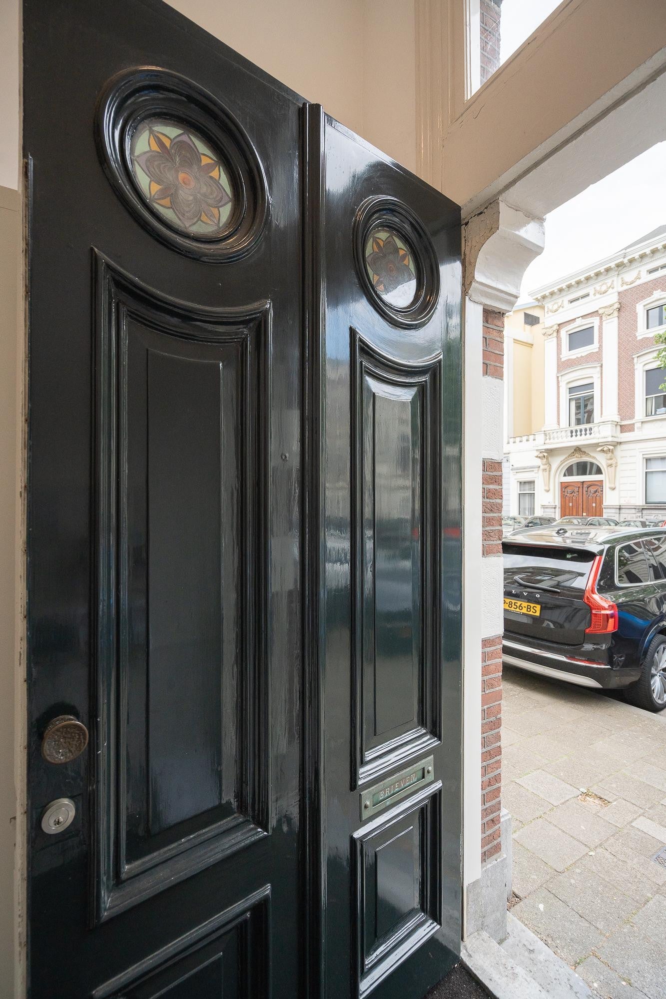 Te huur Appartement Burgemeester van Karnebeeklaan in Den Haag