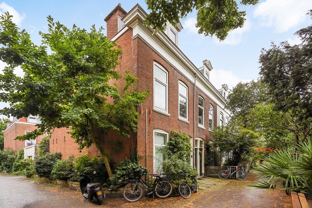 Appartement Newtonstraat 219 in Den Haag