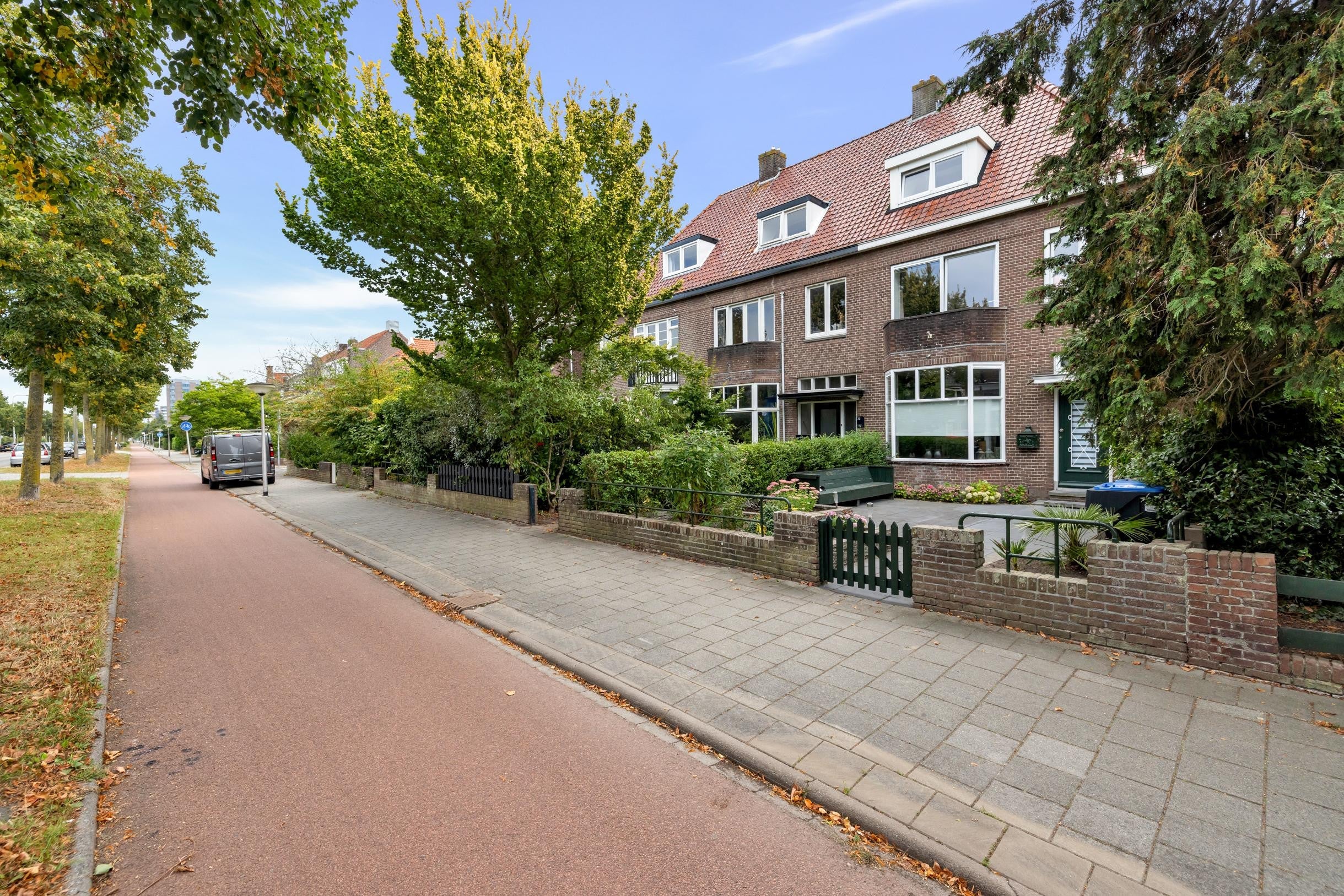 Hoekwoning te koop: Groningerstraatweg 70, Leeuwarden