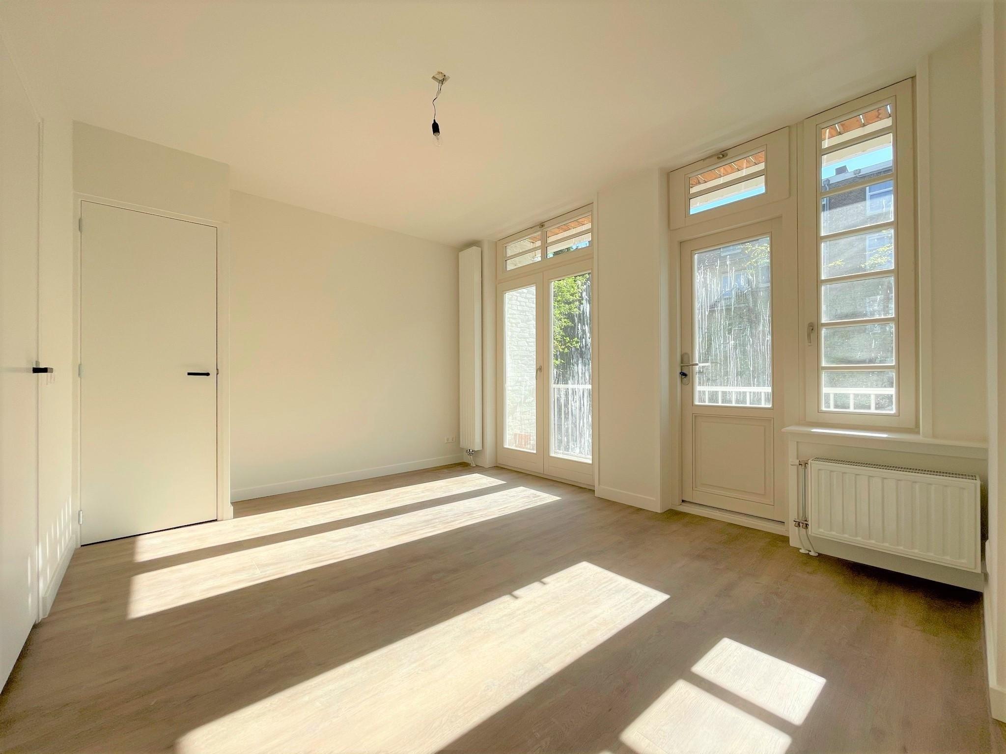 Woning te huur: Rijnstraat, Amsterdam