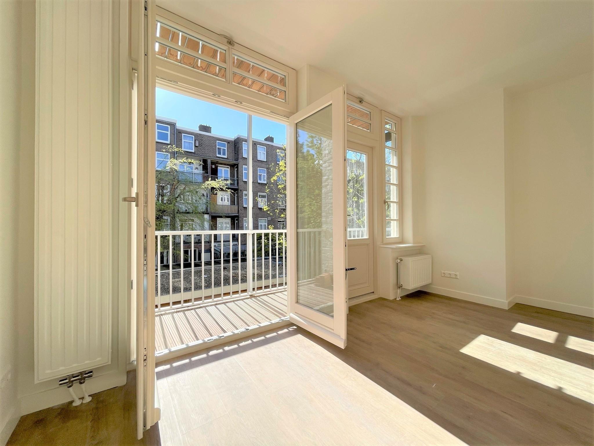 Woning te huur: Rijnstraat, Amsterdam