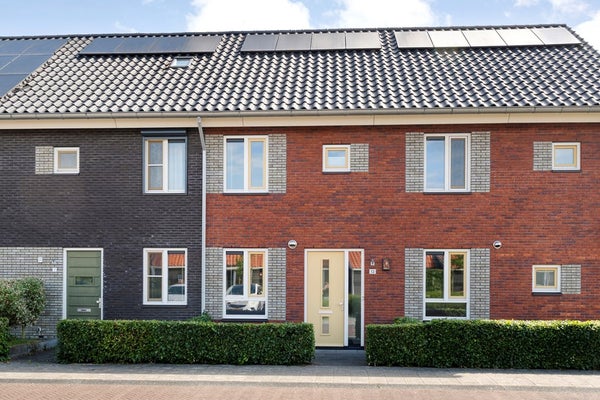 Ruisvoorn 13 in Nieuwleusen