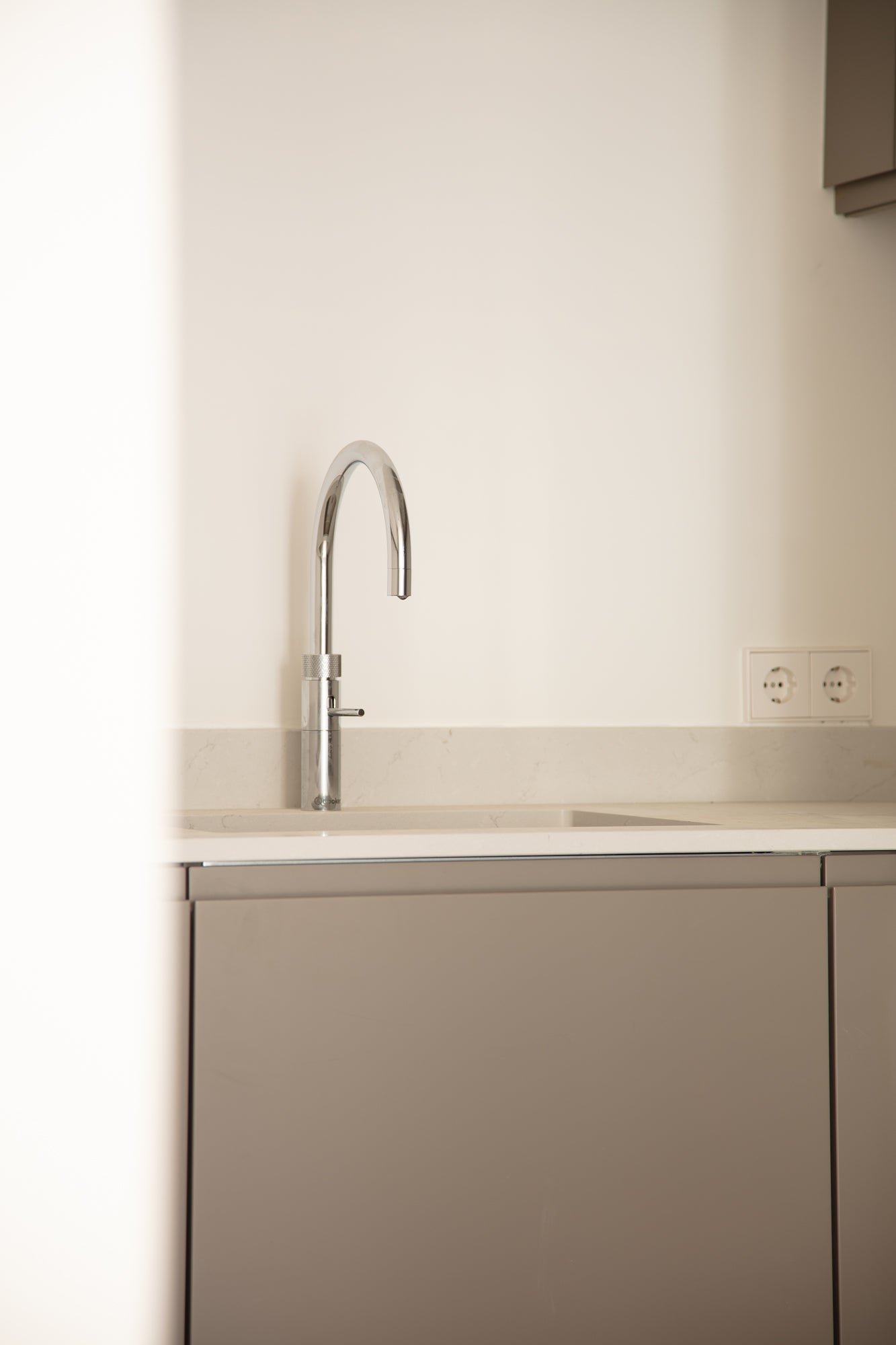 Appartement te huur: Reguliersdwarsstraat 100A, Amsterdam