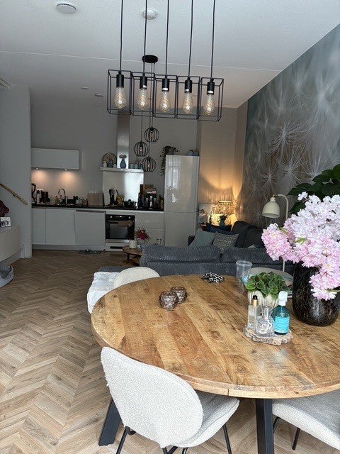 Flat Mahoniehout in Zaandam