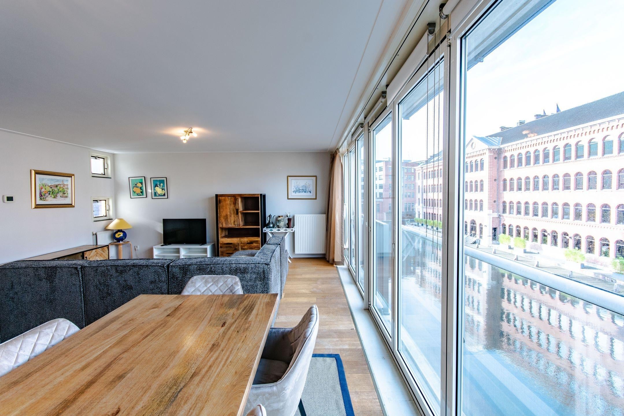 Te huur Appartement Valkenburgerstraat in Amsterdam