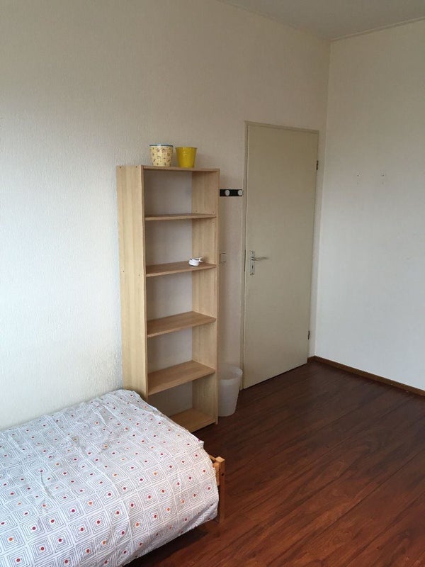 Te huur Kamer Westduinweg in Den Haag