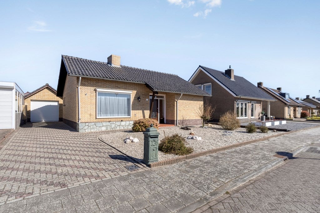 Huis Johan van Seggelenstraat 23 in Budel-Schoot
