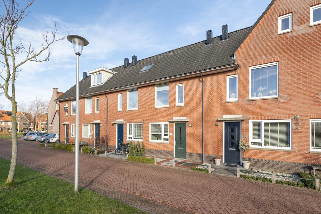 Huis Carry van Bruggenplantsoen 7 in Berkel en Rodenrijs