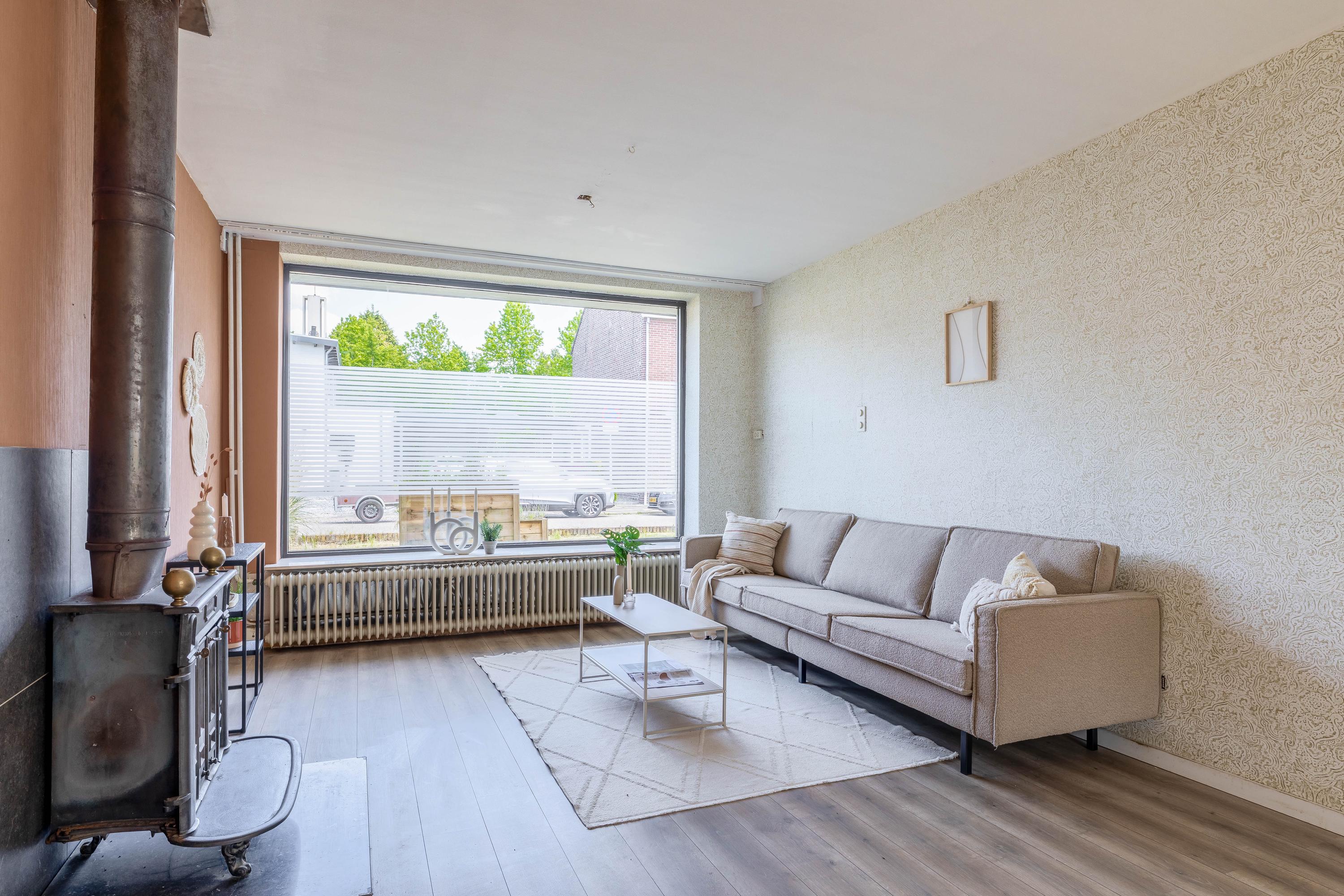 Tussenwoning te koop: Papenweg 47, Bunde