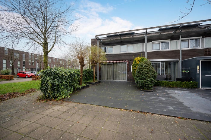 Te huur: Huis Renoirstraat in Almere