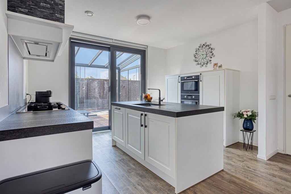 Vrijstaande woning te koop: Lange Kruisweg 1B, Veldhoven