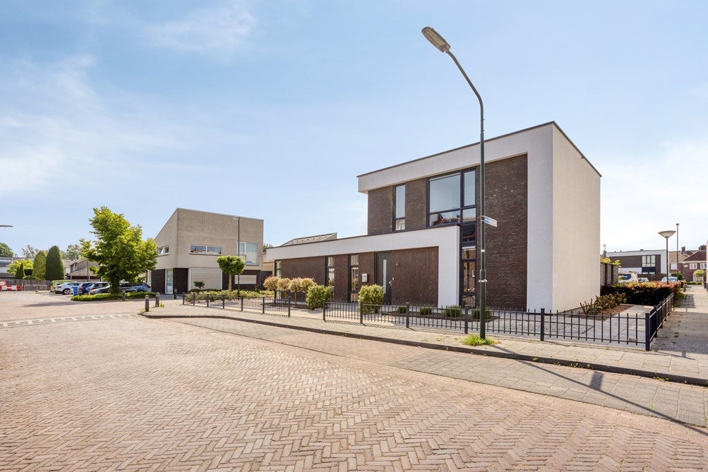 Vrijstaande woning te koop: Lange Kruisweg 1B, Veldhoven