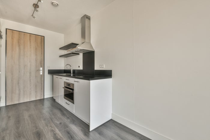 Te huur: Appartement Waldorpstraat 886 in Den Haag