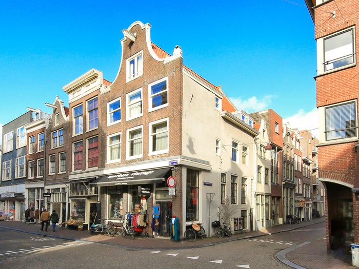 Buiten Oranjestraat 20 Boven