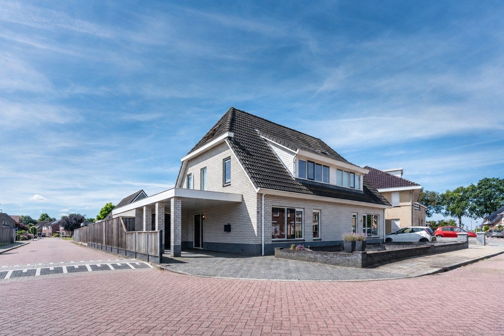 Huis Valeriaan 24 in Westerhaar-Vriezenveensewijk