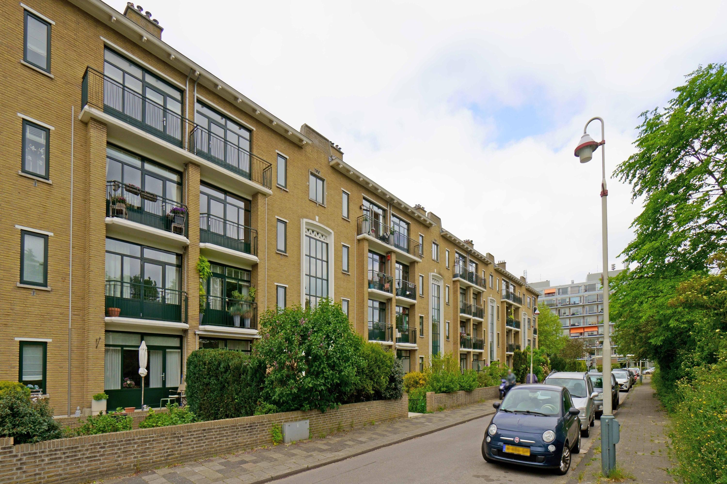 Flat De Savornin Lohmanlaan