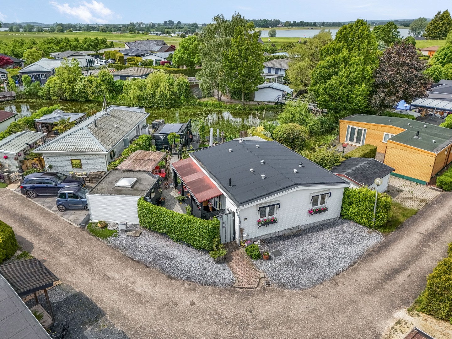 Huis Rijnbandijk 111 85 in Maurik