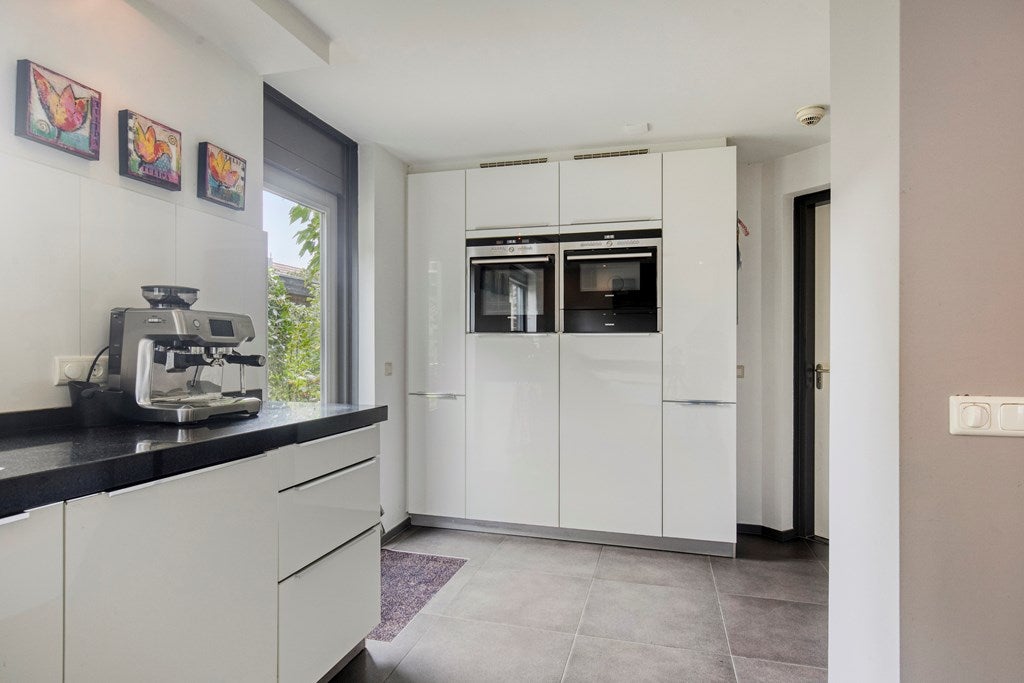 Vrijstaande woning te koop: A.J. Knipmeijerlaan 1, Emmeloord