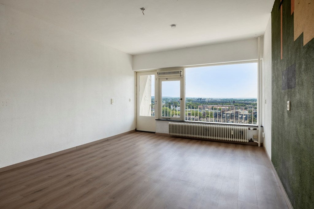 Studio te koop: Oranjeplein 257, Maastricht