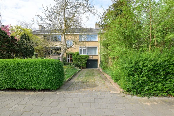 Huis Isabellaland 13 in Den Haag