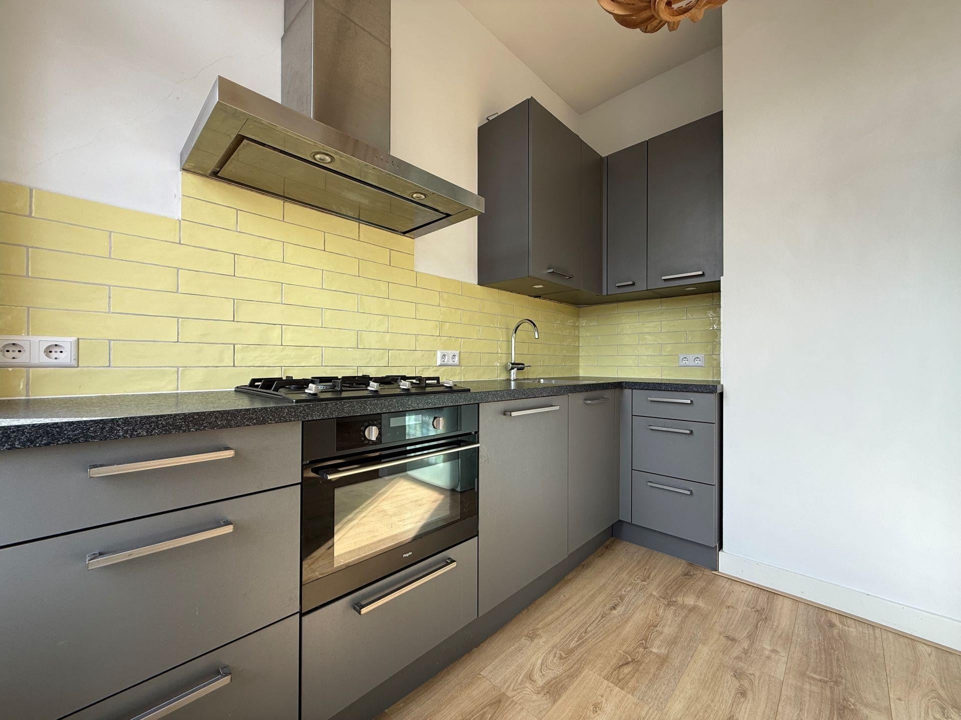 Te huur Appartement Van Beverningkstraat in Den Haag