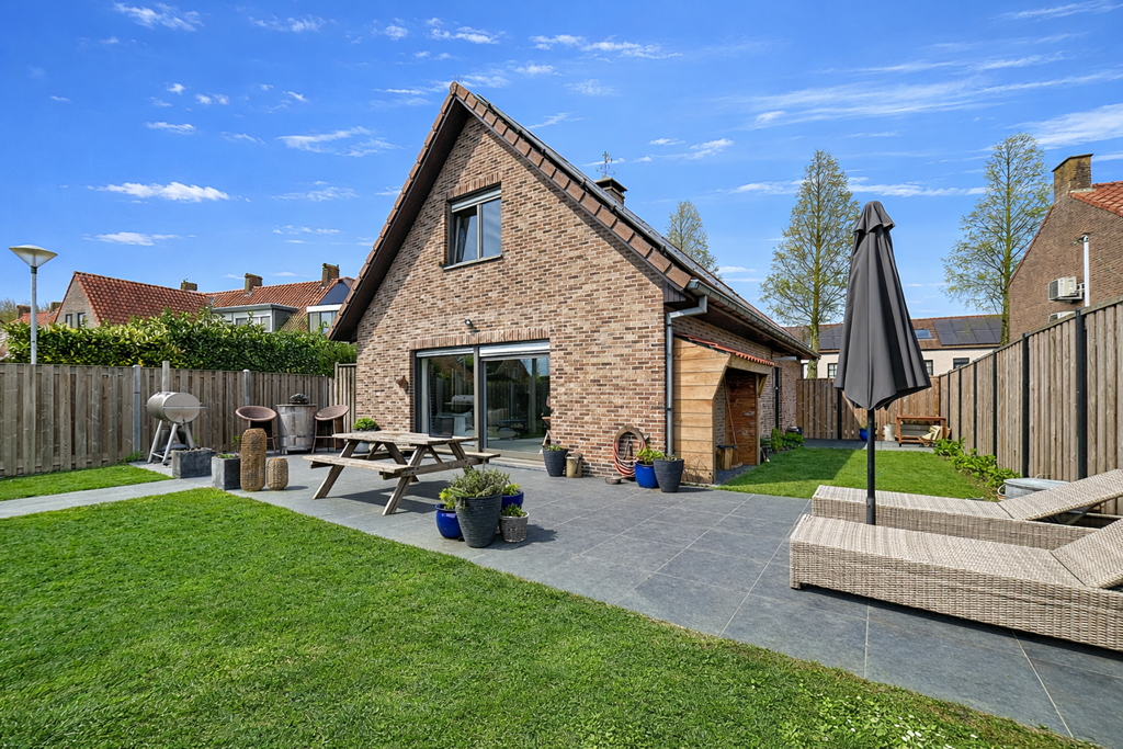 Huis Elmarestraat 43 in Waterlandkerkje