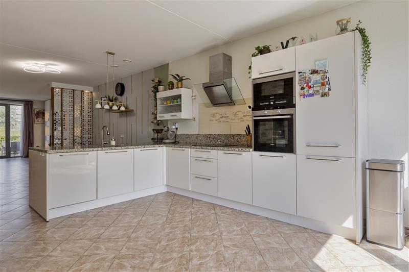 Tussenwoning te koop: Odinstraat 34, Almere