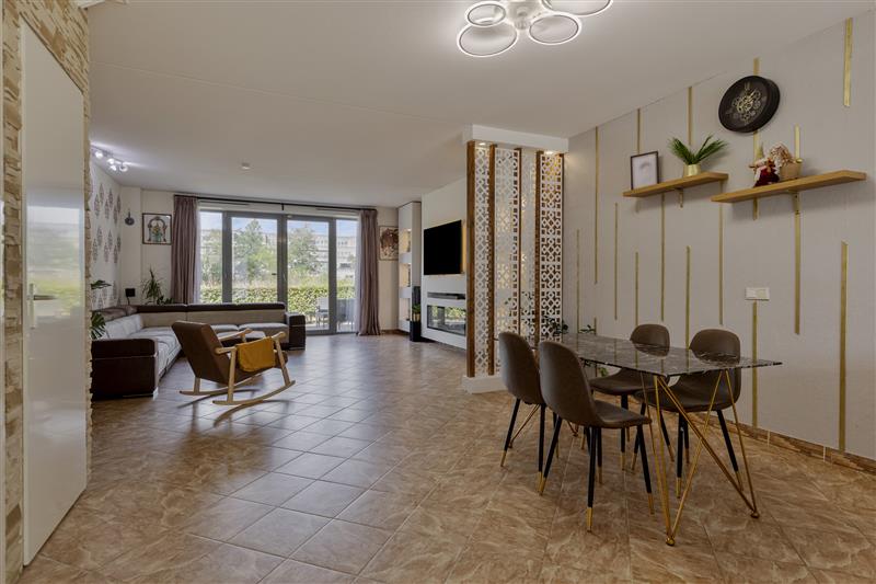 Tussenwoning te koop: Odinstraat 34, Almere