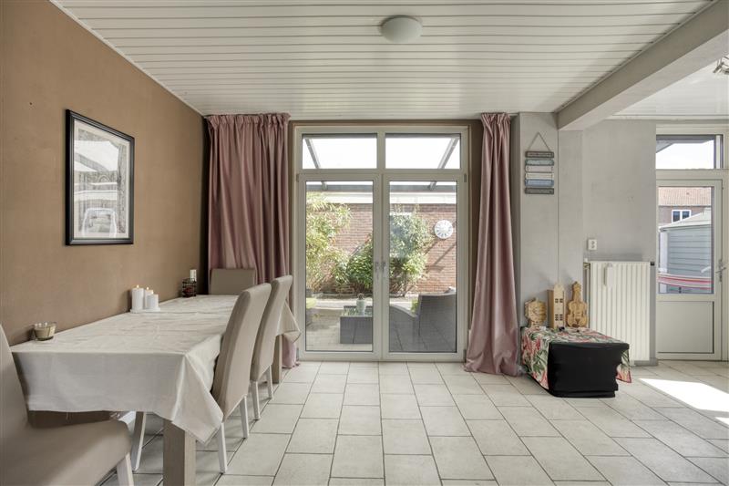 Hoekwoning te koop: Sprangstraat 10, Weert