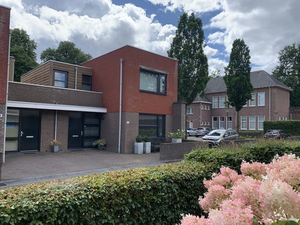 Te huur: Huis Erewacht in Apeldoorn