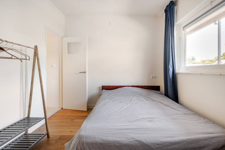 Appartement te huur: Kamerlingh Onneslaan 48, Amsterdam
