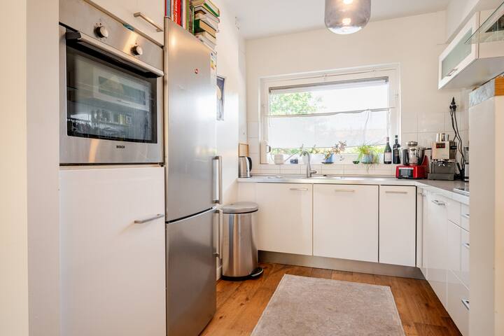 Appartement te huur: Kamerlingh Onneslaan 48, Amsterdam