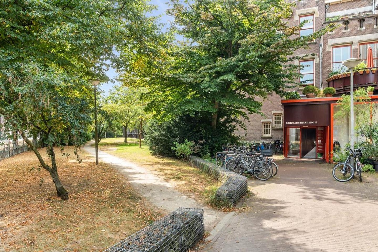Woning te huur: Sarphatistraat, Amsterdam
