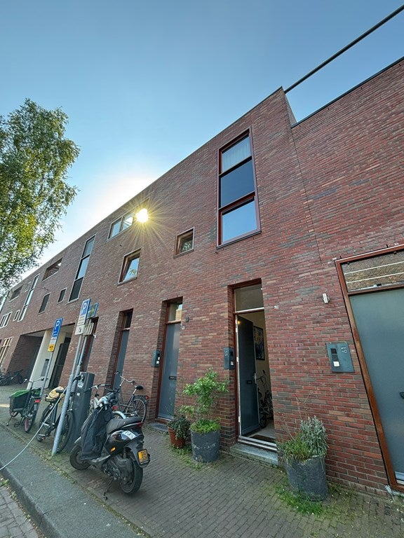 Te huur Huis Seinwachterstraat in Amsterdam