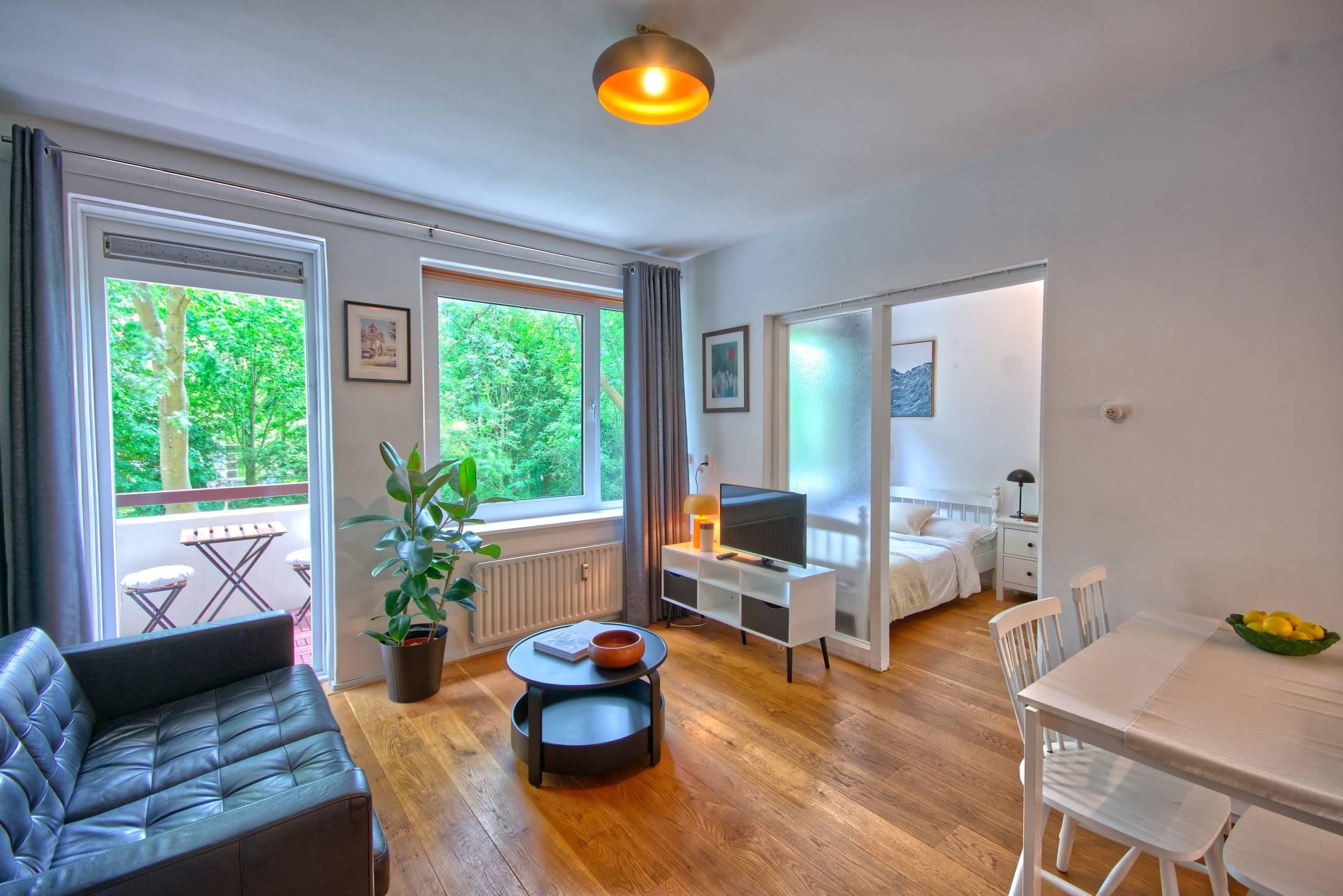 Appartement Van Nijenrodeweg 693 in Amsterdam