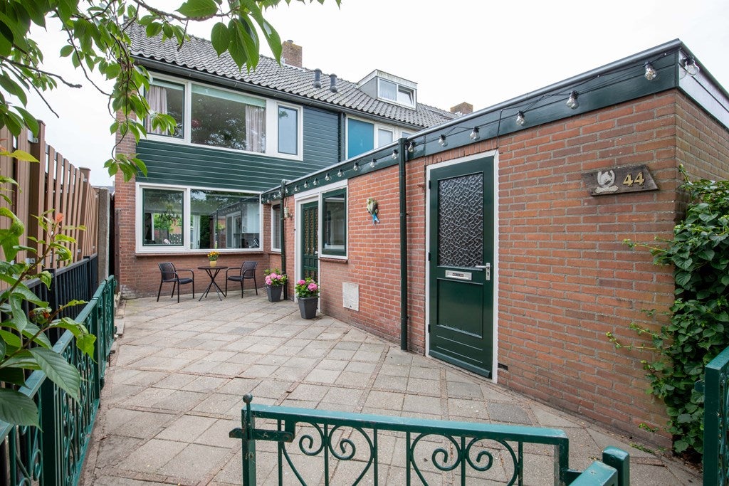 Huis Waterhoenstraat 44 in Aalsmeer