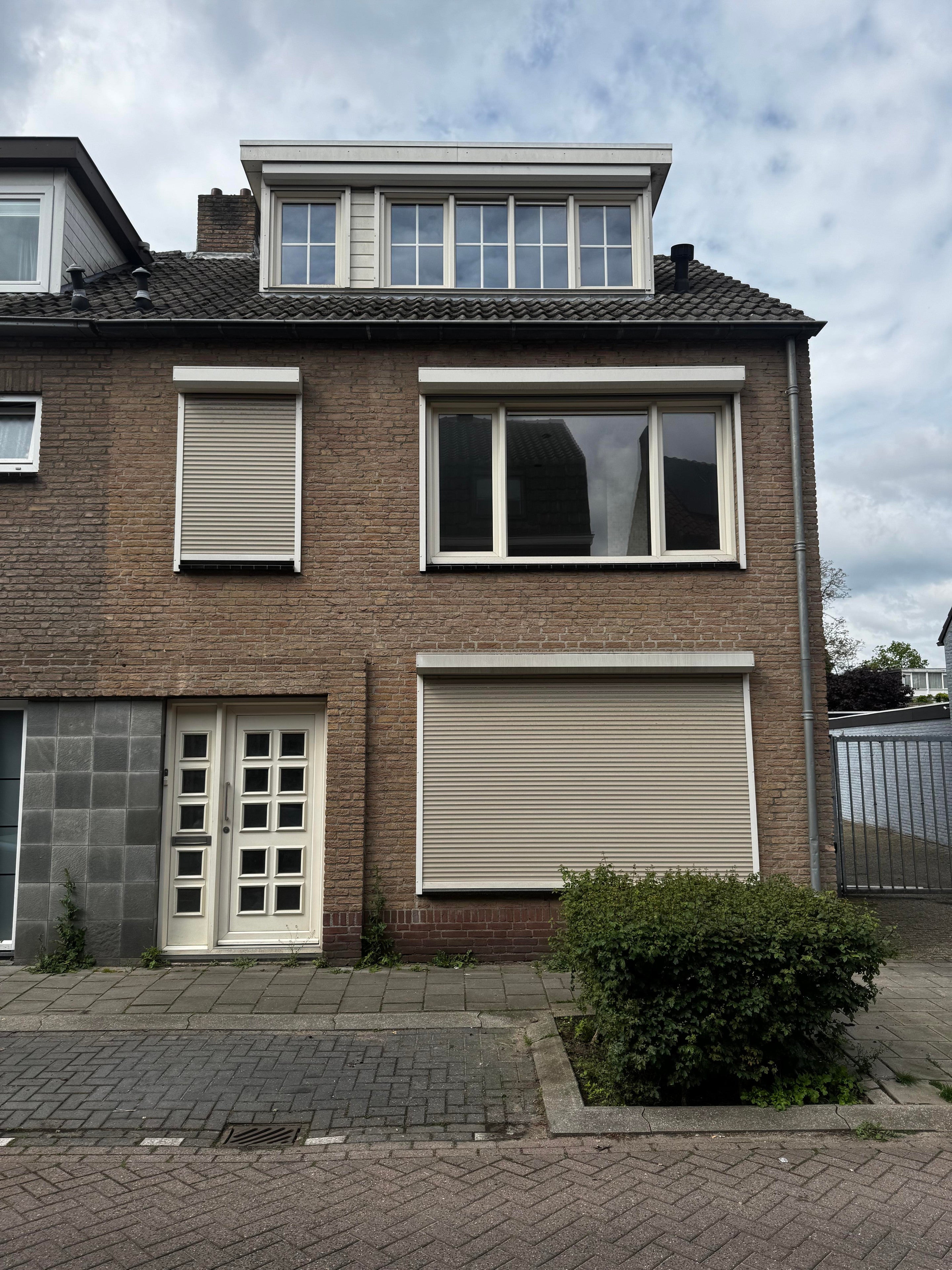 Hoekwoning te huur: Noord-Besterdstraat 23, Tilburg