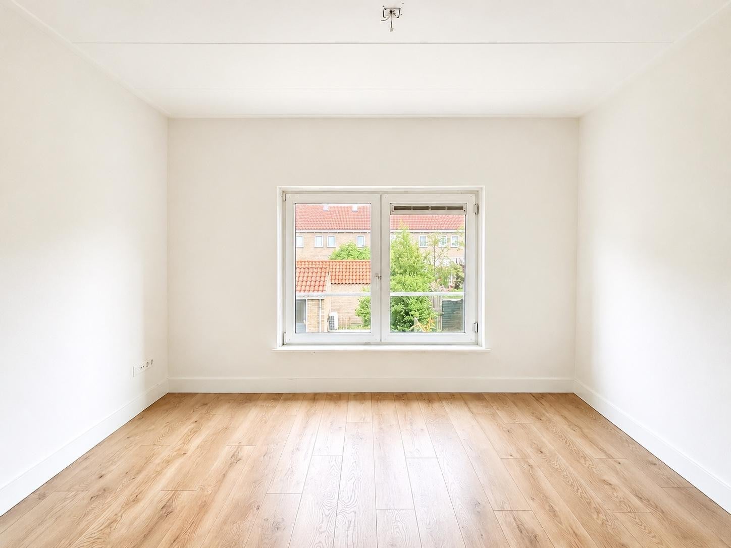 Woning te huur: Paulus Emtinckweg, Diemen