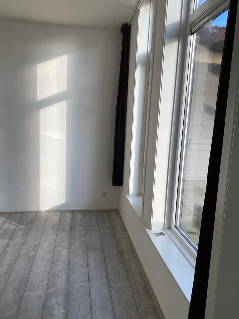 Studio te koop: Zuidergrachtswal 24B, Leeuwarden