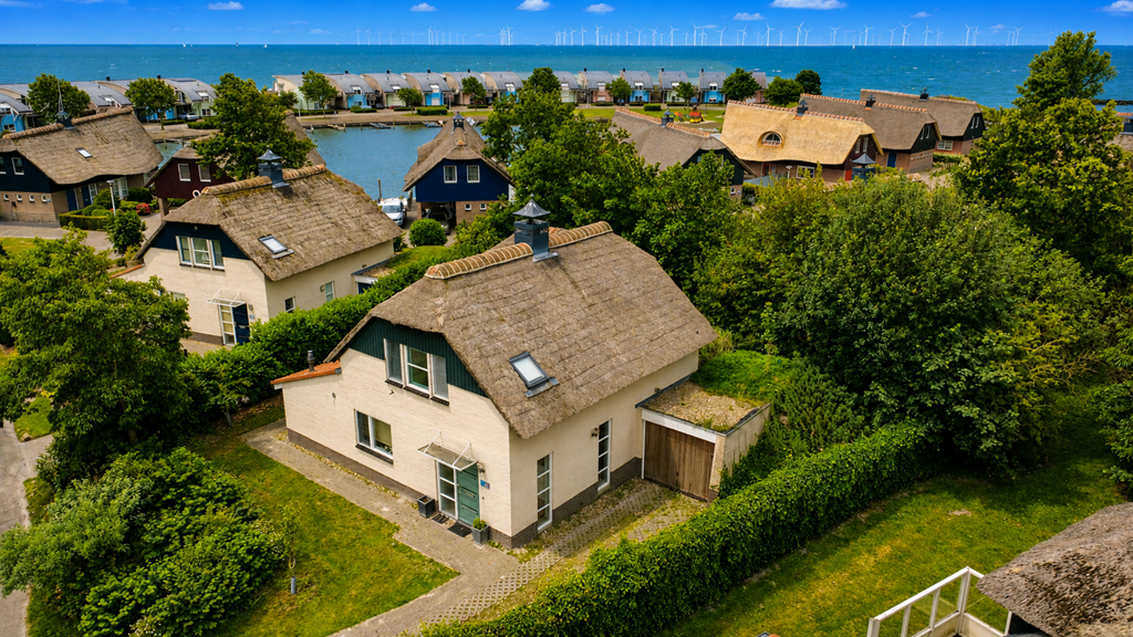 Huis Zwanenbalg 32 in Makkum