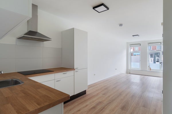 1e Middellandstraat 61 A in Rotterdam