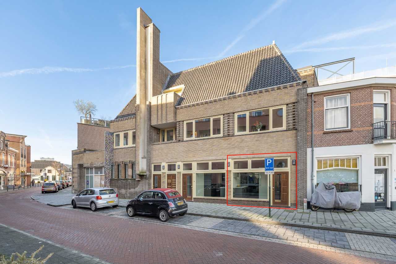 Flat Spoorstraat 12