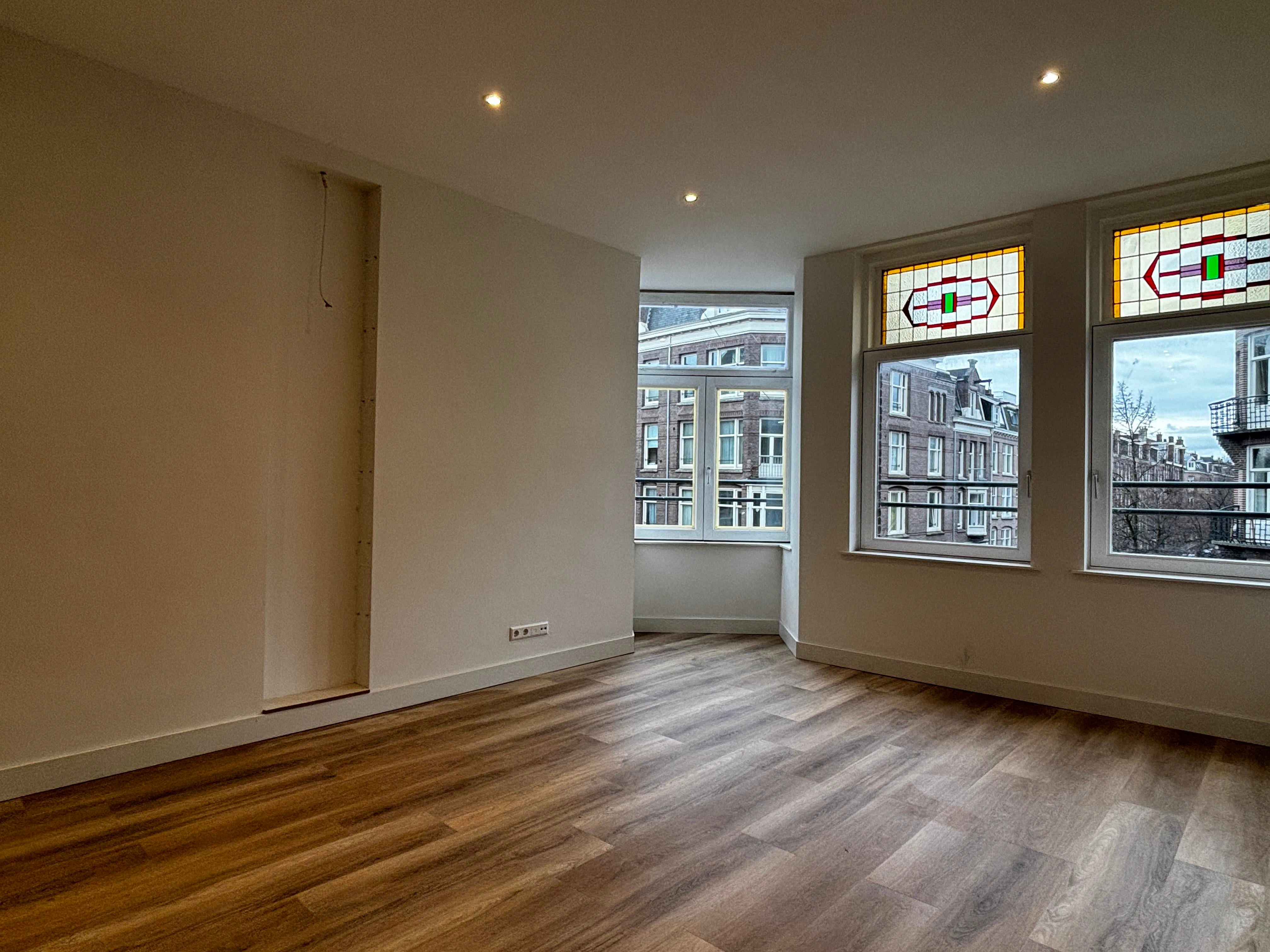 Te huur Appartement Van Woustraat in Amsterdam