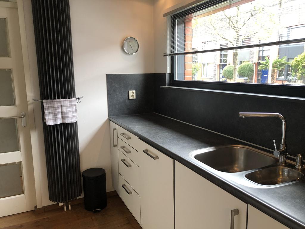 Tussenwoning te huur: Bezembinderstraat 14, Delfgauw