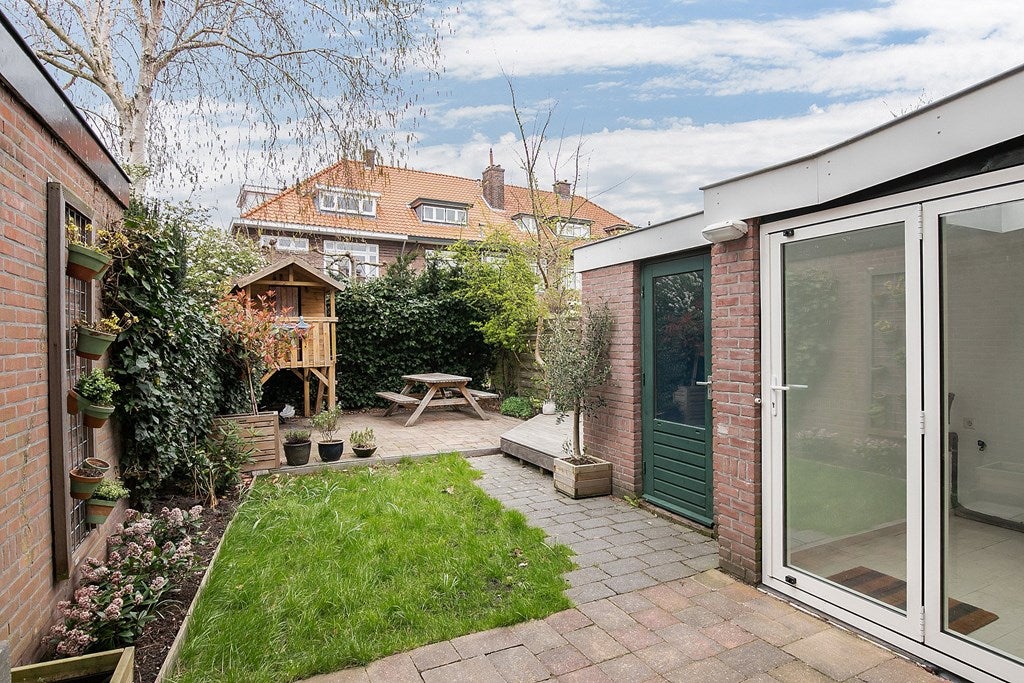 Te huur Huis Rietzangerlaan 15 in Den Haag