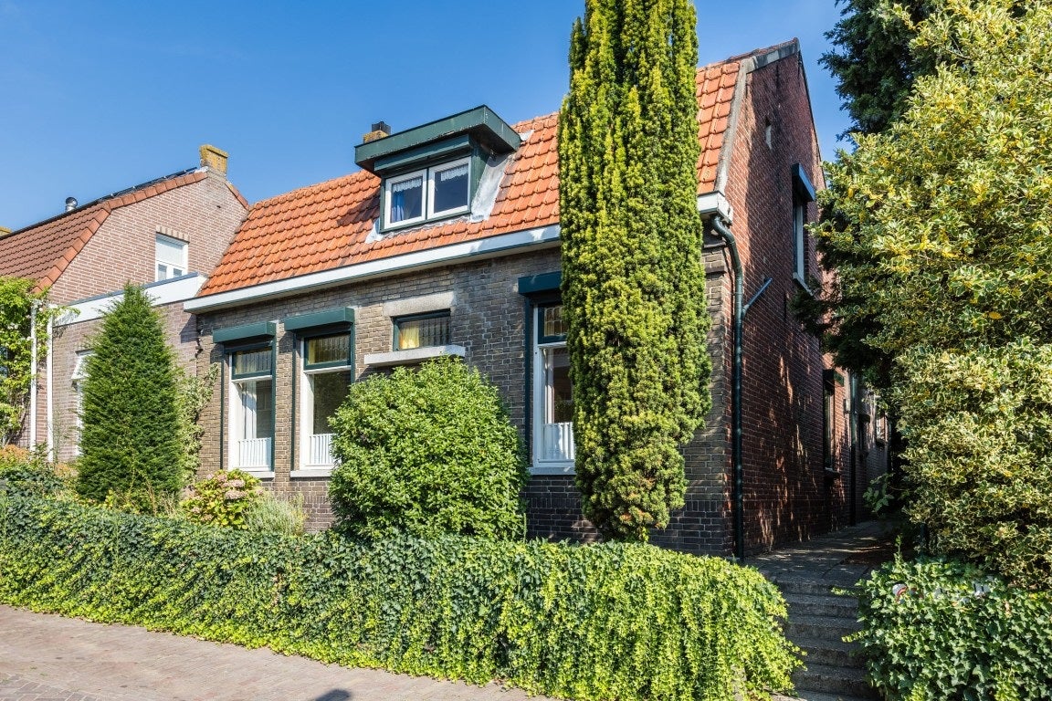 Huis Nieuwe Molenweg 19 in Halsteren