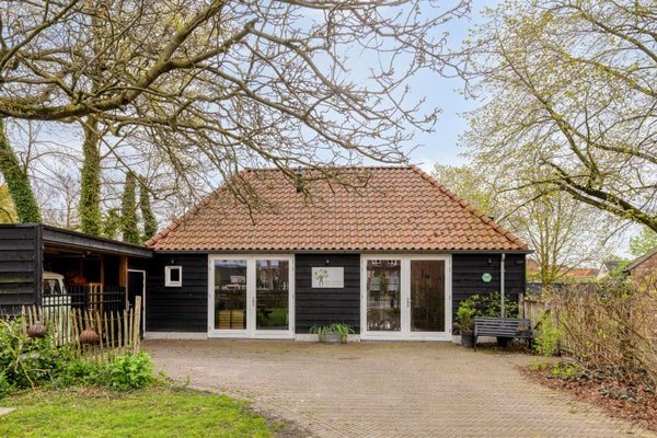 Huis Hoofdstraat in Hoogeloon