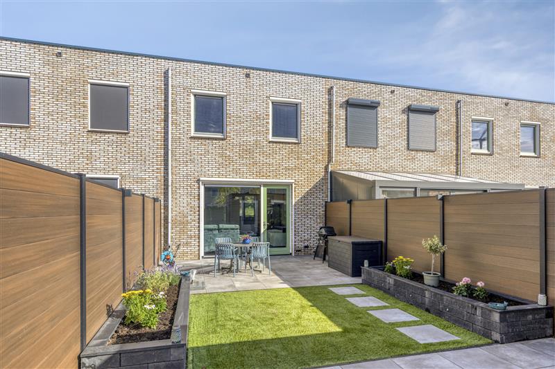 Huis Carl Jungstraat 44 in Almere