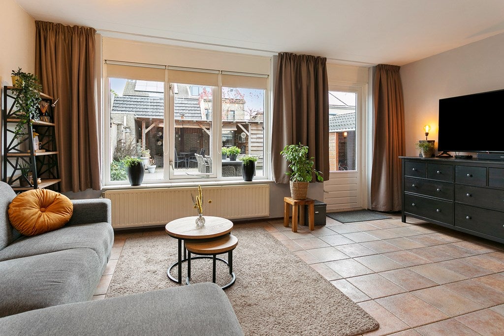 Tussenwoning te koop: Mattenbies 16, Terheijden