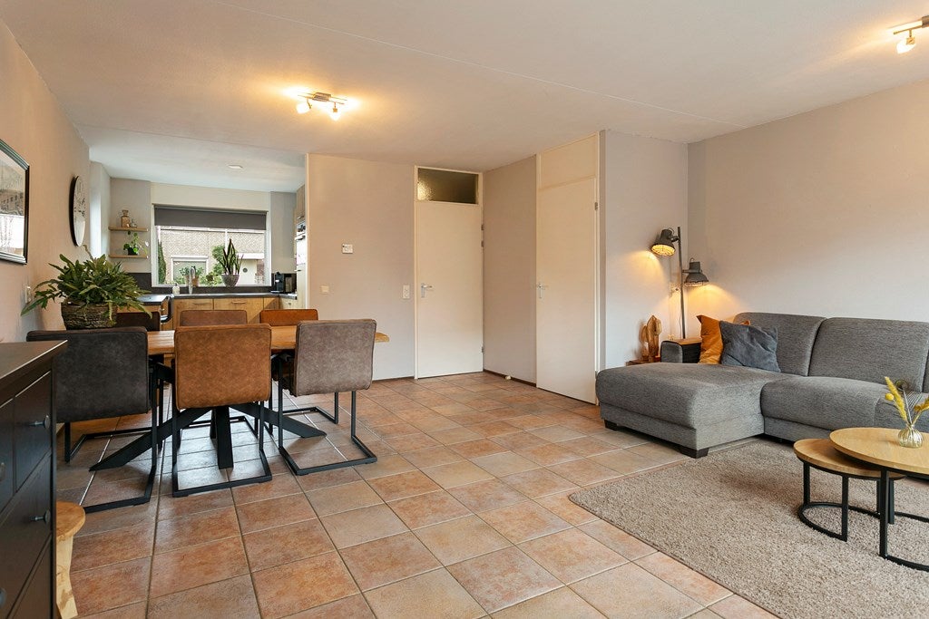 Tussenwoning te koop: Mattenbies 16, Terheijden